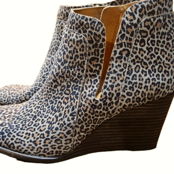 Lucky Brand Leopard Print Ankle Boots. Size 10. - Picture 2 of 11